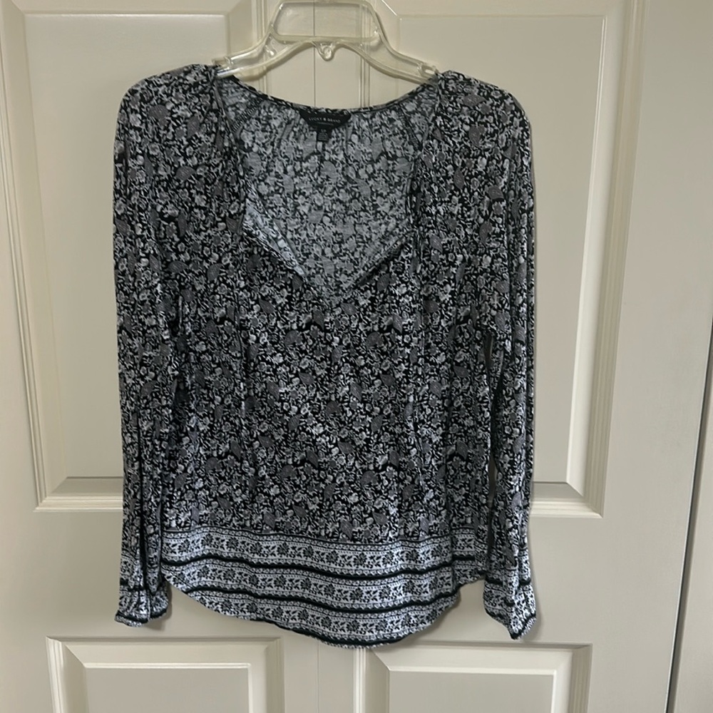 Lucky Brand Floral Black and White Women's Top Size Small